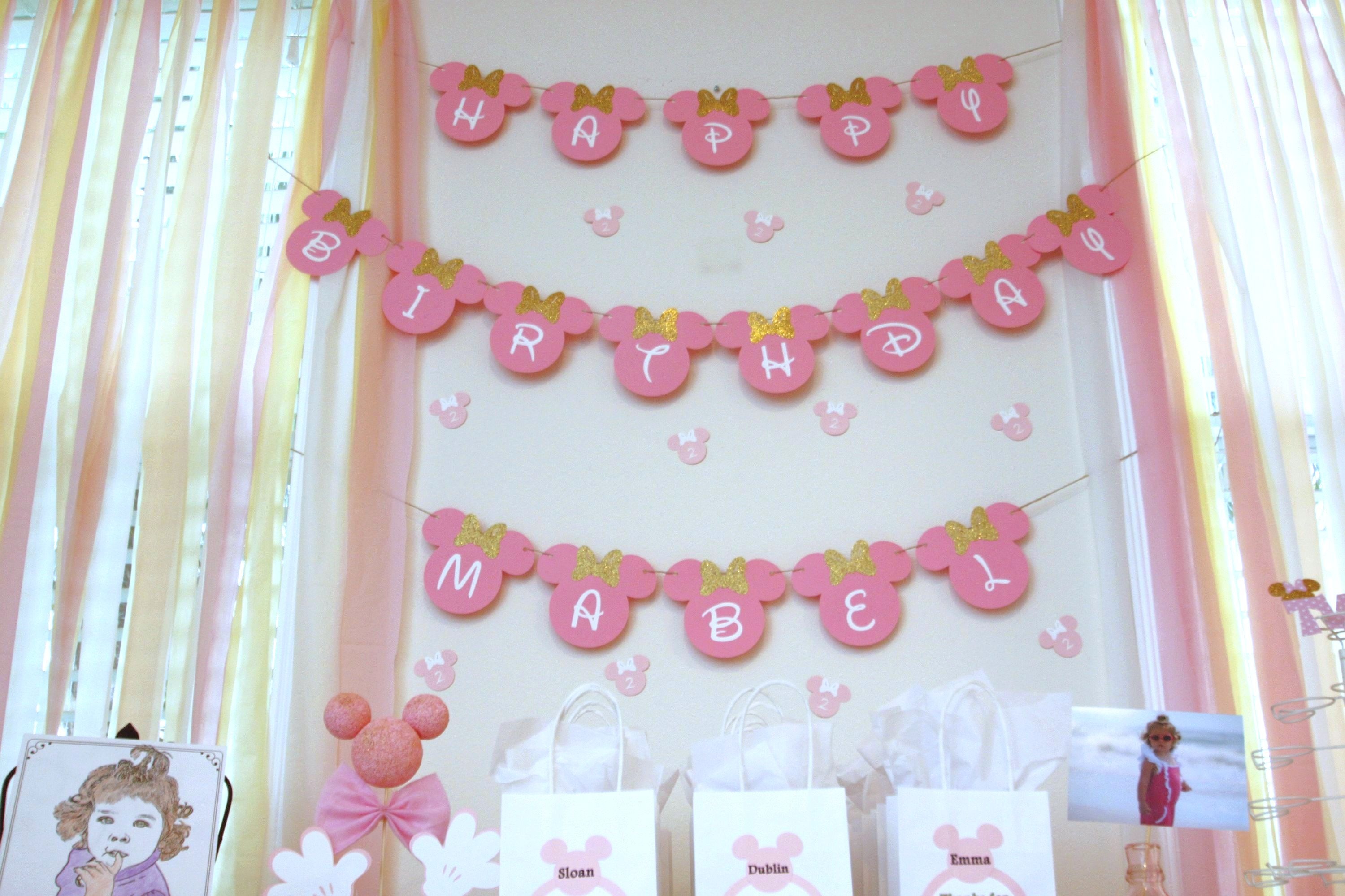 how to make a minnie mouse birthday banner