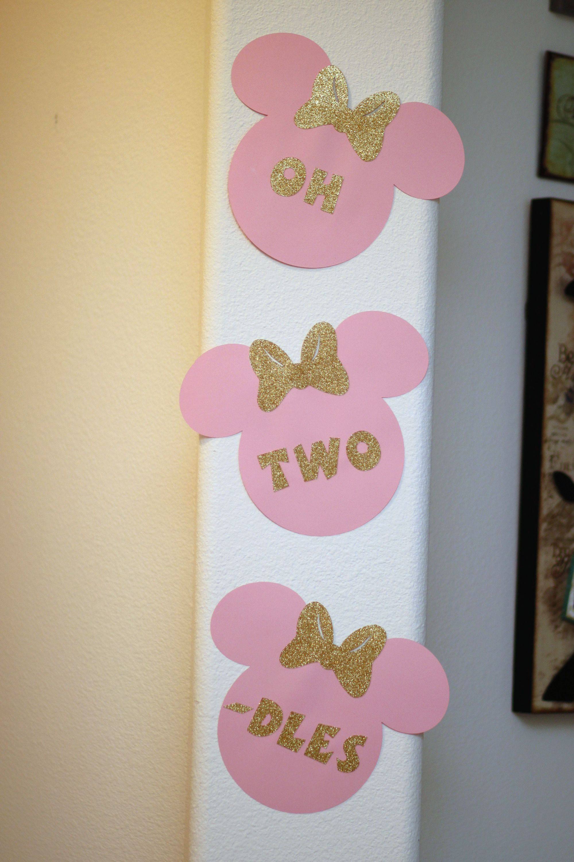 Oh, Two-dles decor